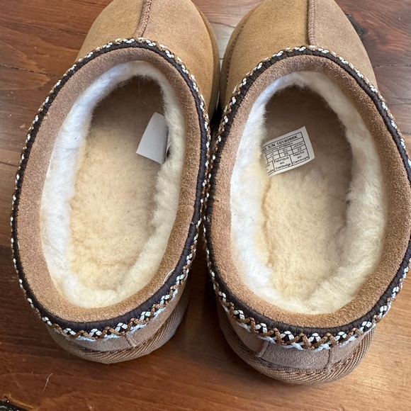Kids Tazman uggs BRAND NEW no box size 3 - Picture 3 of 5